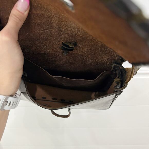 Vtg Vintage Brown Leather Rose Tooled Western Style Saddle Purse Bag - Picture 8 of 8